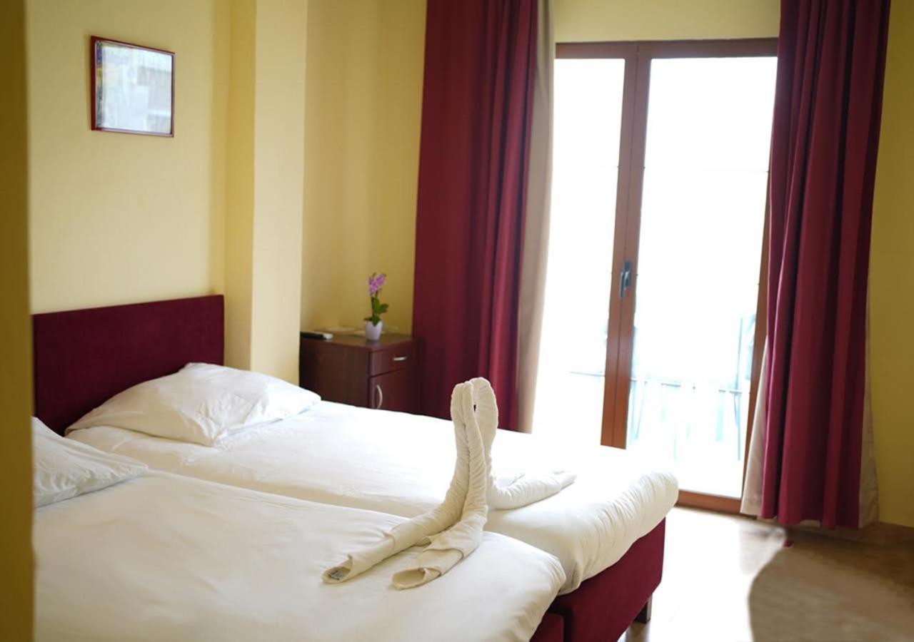 Das Hostal El Arenal  Bagian luar foto