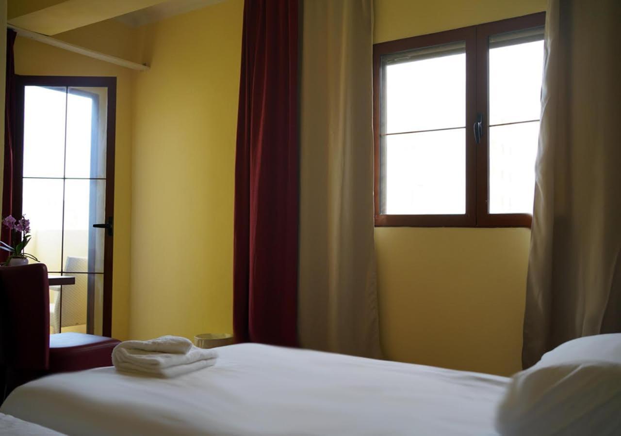 Das Hostal El Arenal  Bagian luar foto