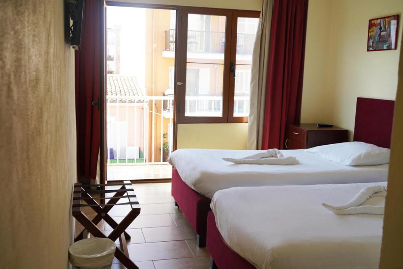 Das Hostal El Arenal  Bagian luar foto